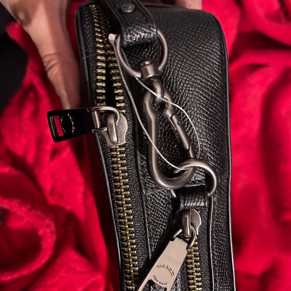 COACH bag/wristlet - Picture 7 of 10